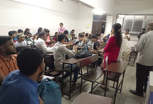 Chembur Karnataka Night College Sharing and Caring